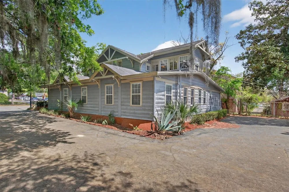 1013 SW 2ND AVENUE Gainesville, FL 32601