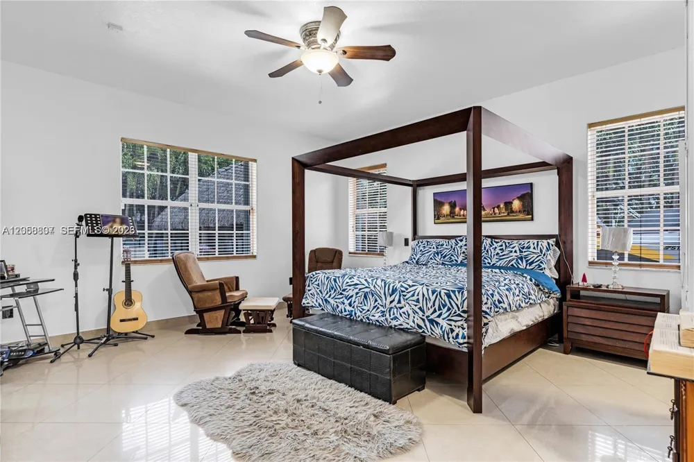 12969 SW 220th Ter Miami, FL 33170