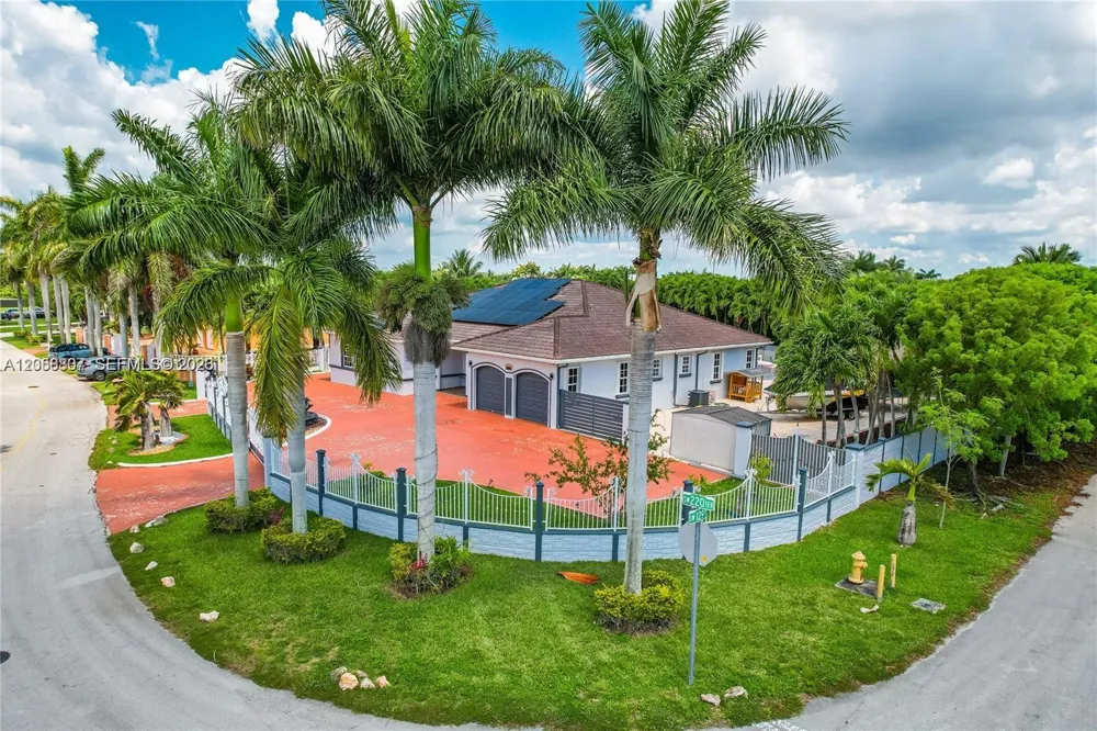 12969 SW 220th Ter Miami, FL 33170