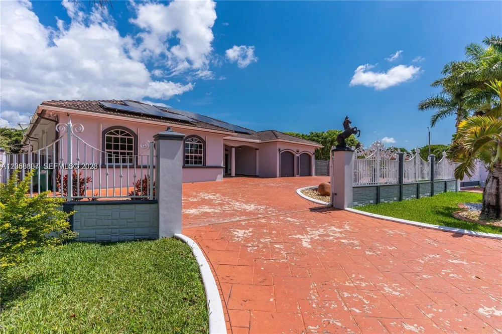 12969 SW 220th Ter Miami, FL 33170