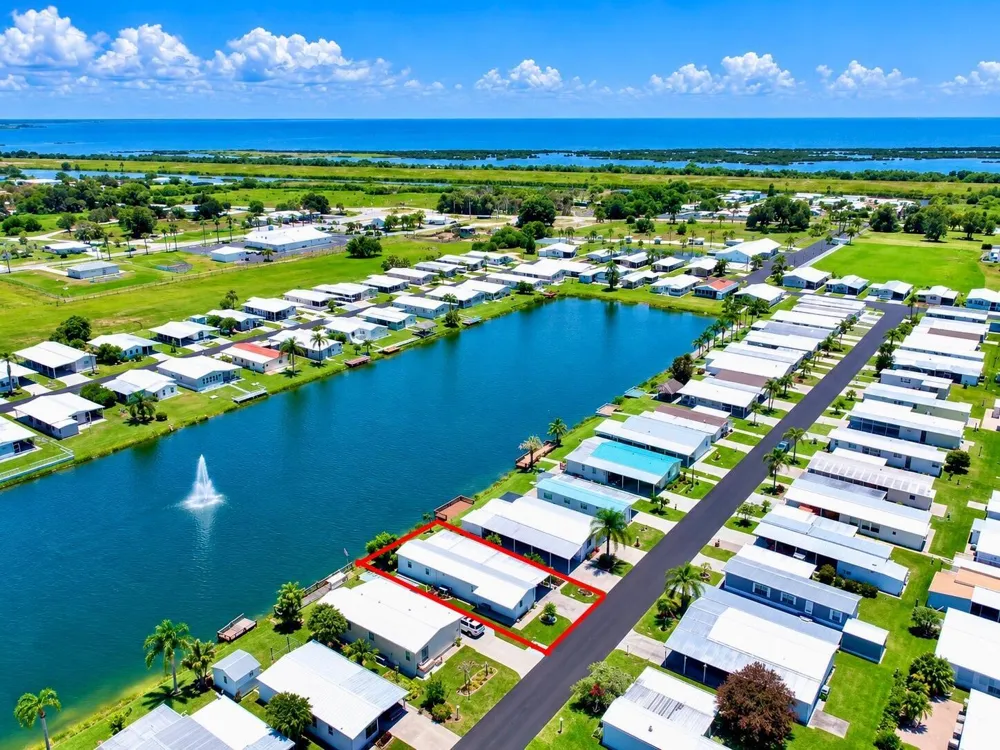 1601 US Highway 441 SE #106 Okeechobee, FL 34974