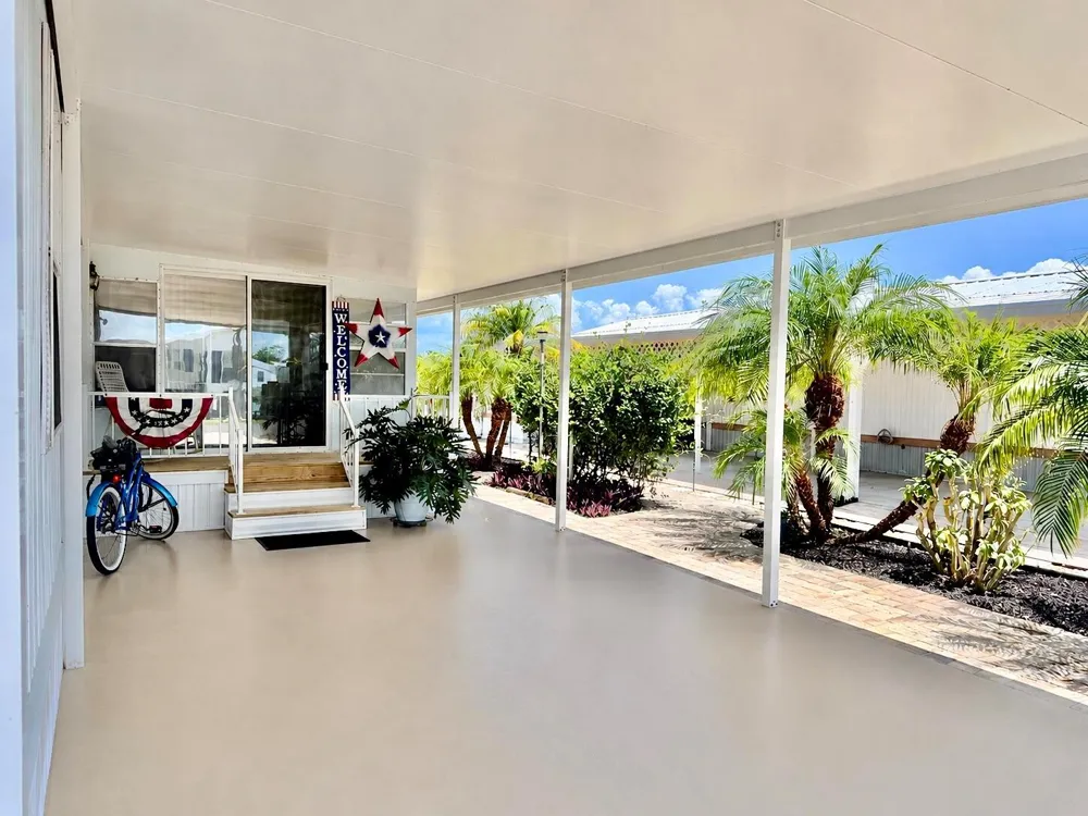 1601 US Highway 441 SE #106 Okeechobee, FL 34974