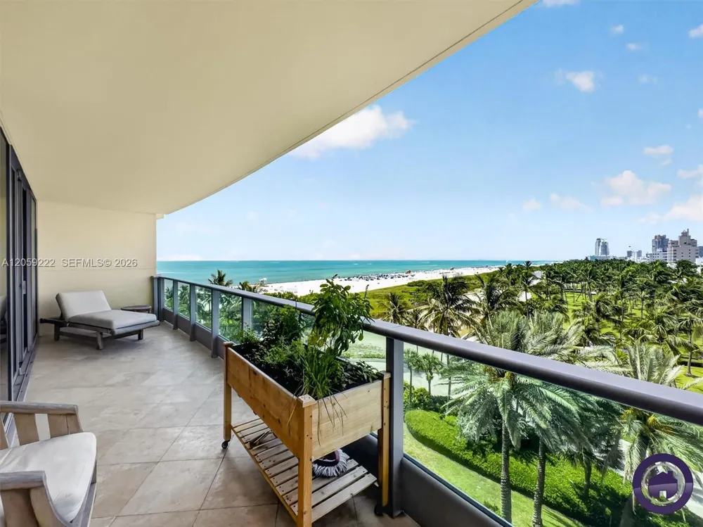 1455 Ocean Dr #704 Miami Beach, FL 33139