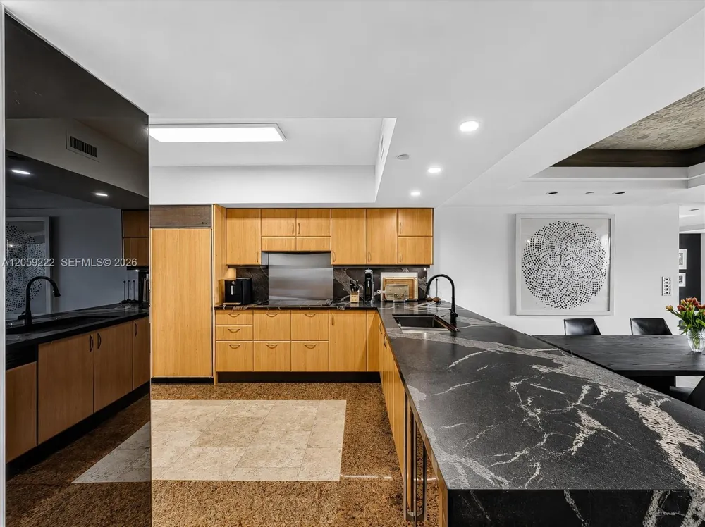 1455 Ocean Dr #704 Miami Beach, FL 33139