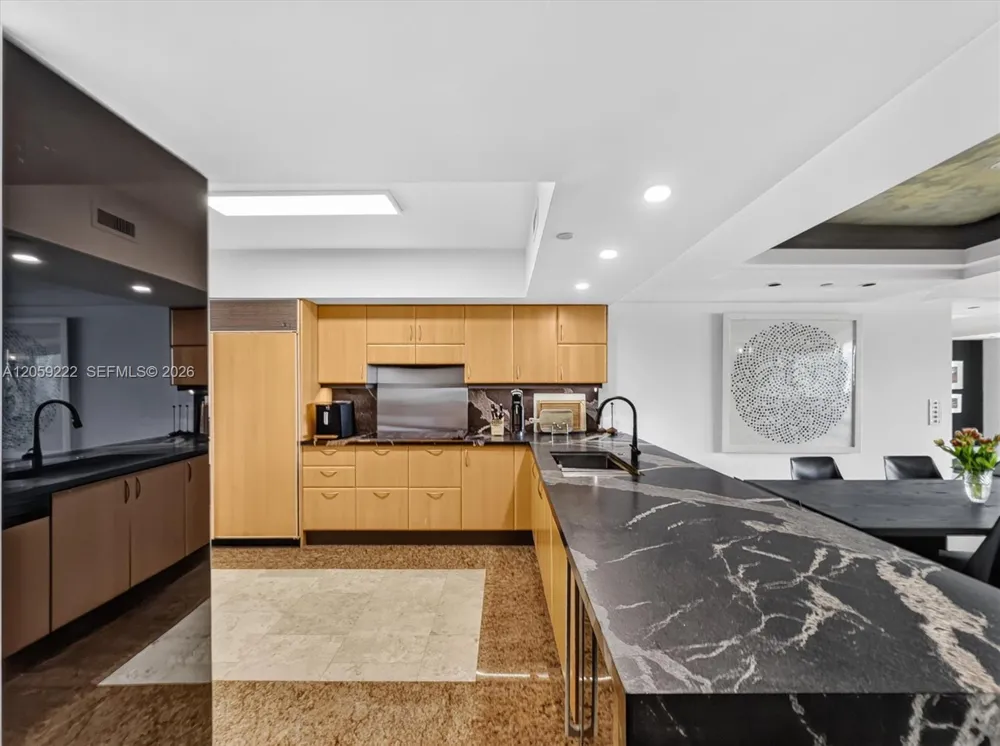 1455 Ocean Dr #704 Miami Beach, FL 33139