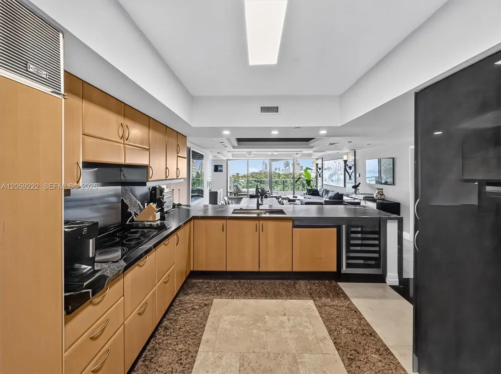 1455 Ocean Dr #704 Miami Beach, FL 33139
