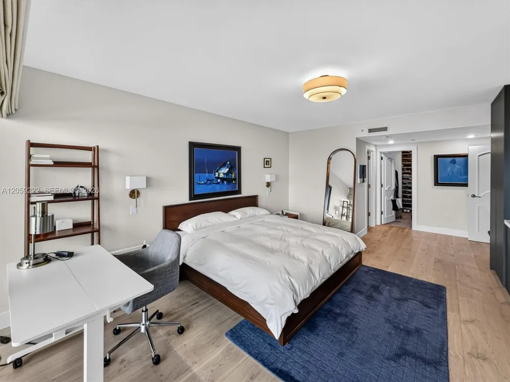1455 Ocean Dr #704 Miami Beach, FL 33139