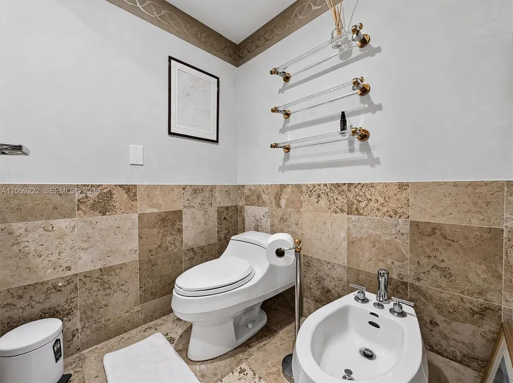 1455 Ocean Dr #704 Miami Beach, FL 33139