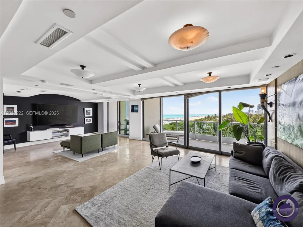 1455 Ocean Dr #704 Miami Beach, FL 33139