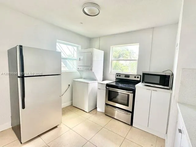 3730 S Avenue S #1 Riviera Beach, FL 33404