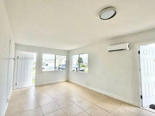 3730 S Avenue S #1 Riviera Beach, FL 33404