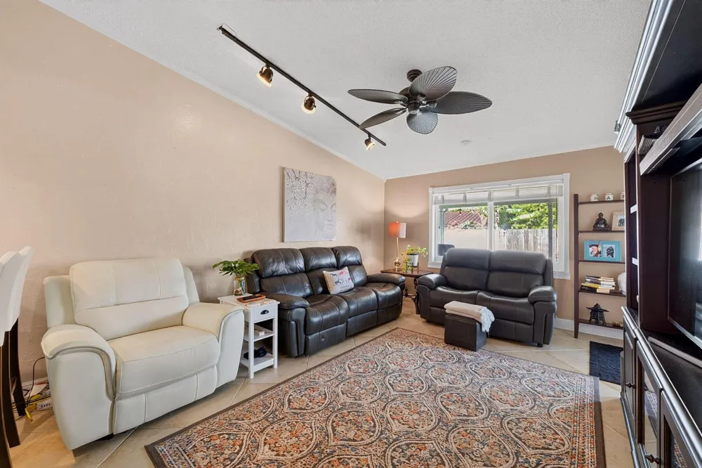 5569 SW 112TH TERRACE Cooper City, FL 33330