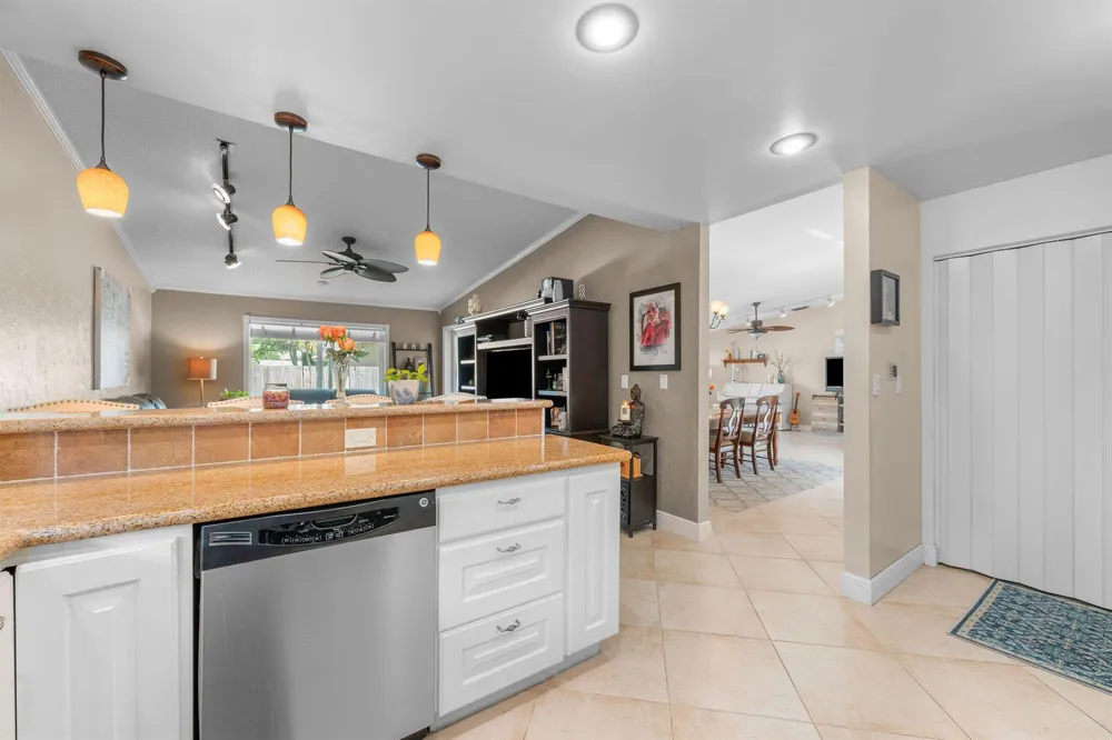 5569 SW 112TH TERRACE Cooper City, FL 33330