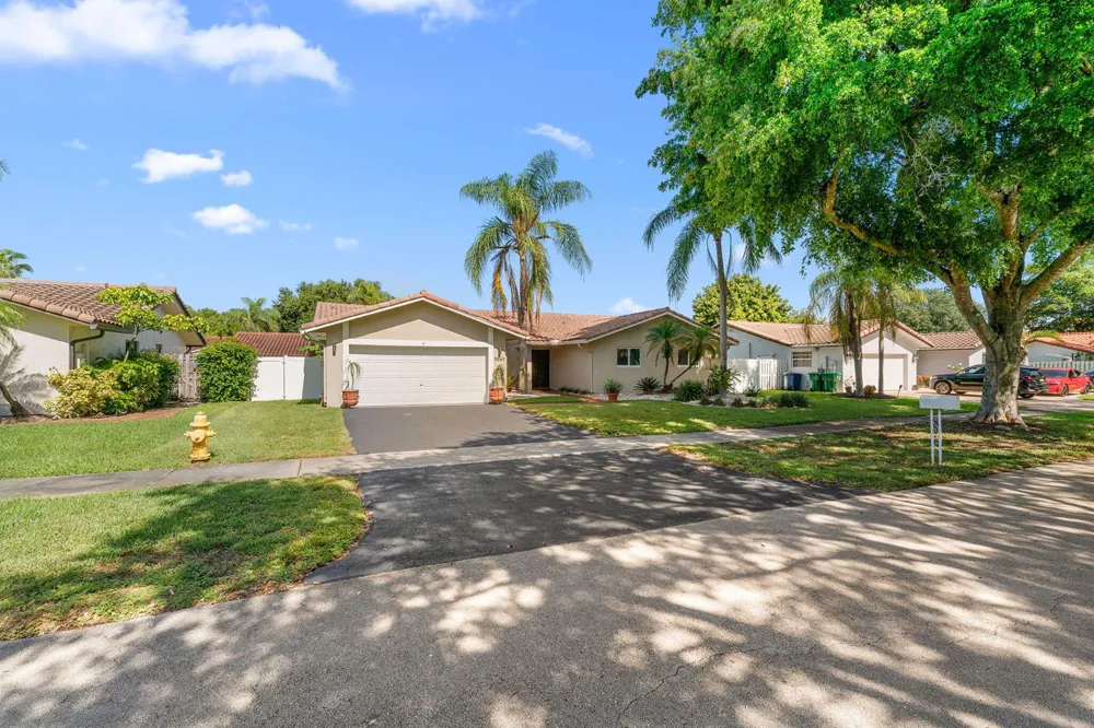 5569 SW 112TH TERRACE Cooper City, FL 33330