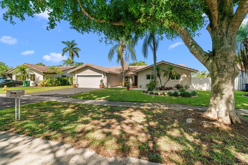 5569 SW 112TH TERRACE Cooper City, FL 33330