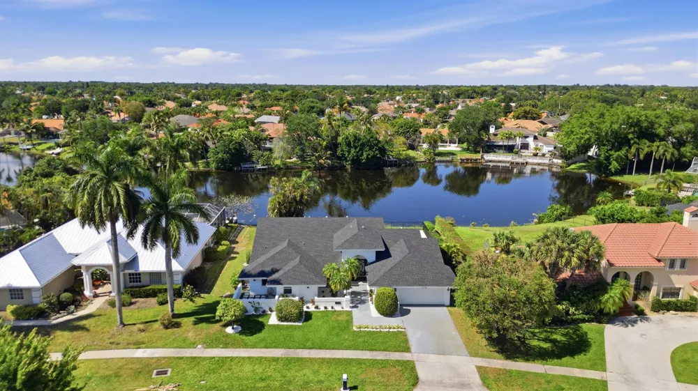 12725 KINGSWAY ROAD Wellington, FL 33414