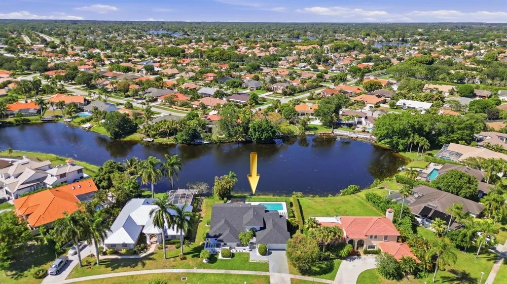 12725 KINGSWAY ROAD Wellington, FL 33414