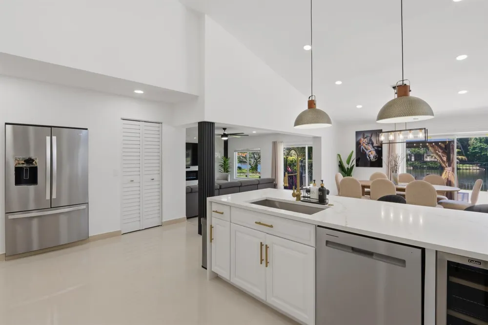12725 KINGSWAY ROAD Wellington, FL 33414