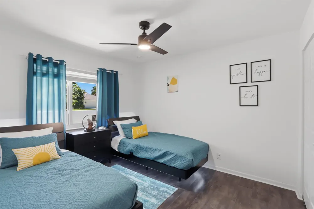 12725 KINGSWAY ROAD Wellington, FL 33414