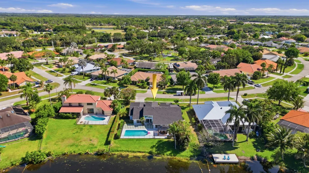 12725 KINGSWAY ROAD Wellington, FL 33414