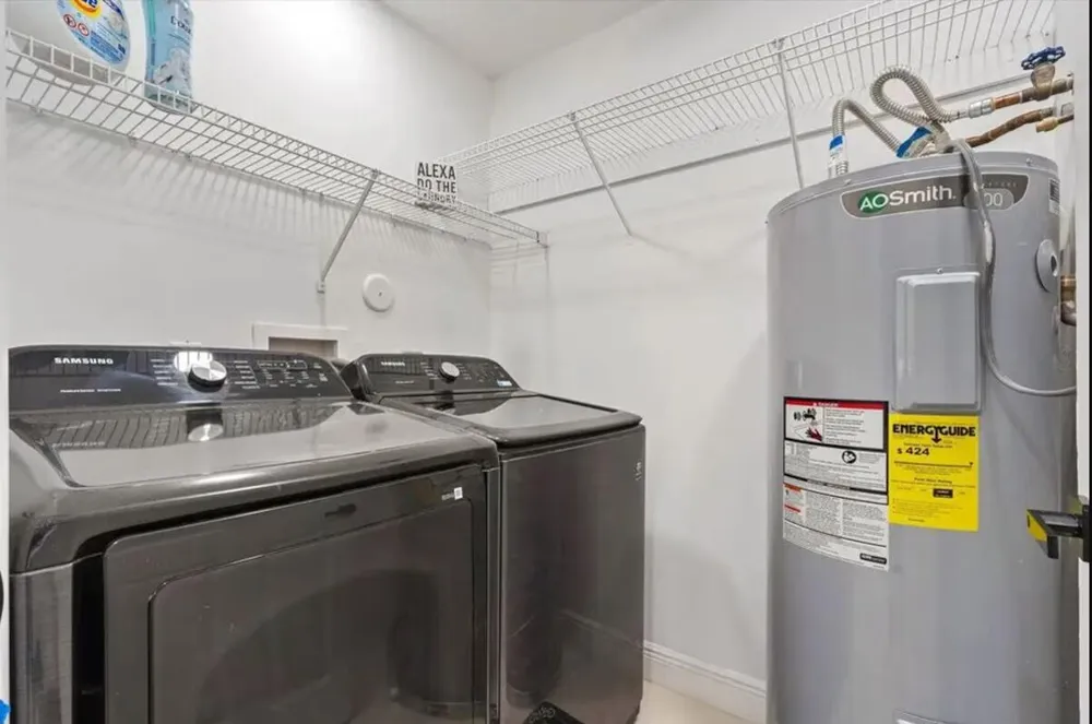 12725 KINGSWAY ROAD Wellington, FL 33414