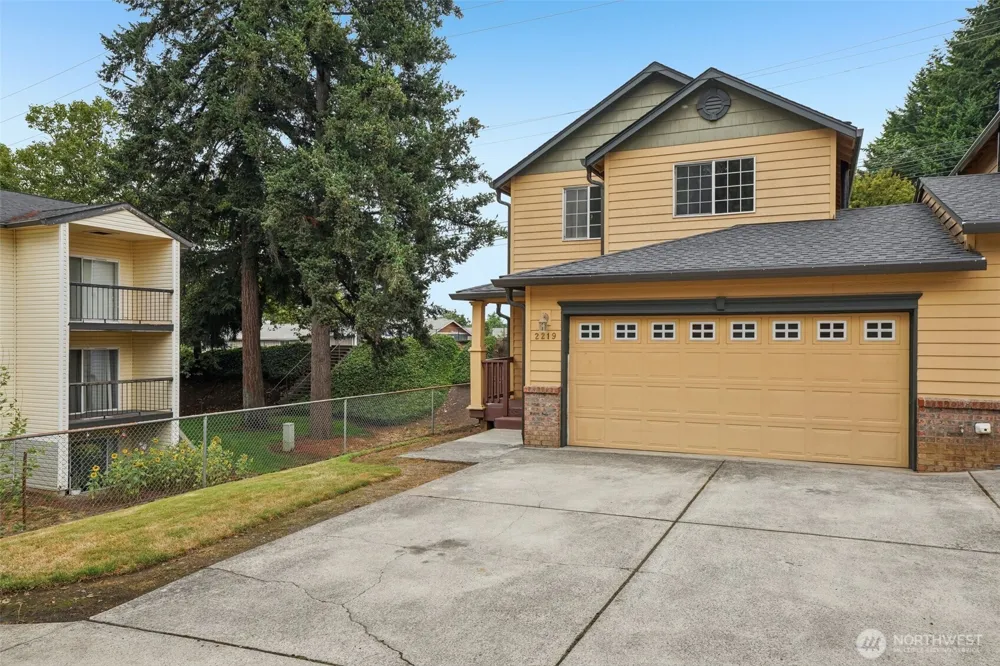 2219 NE 137th Court Vancouver, WA 98684