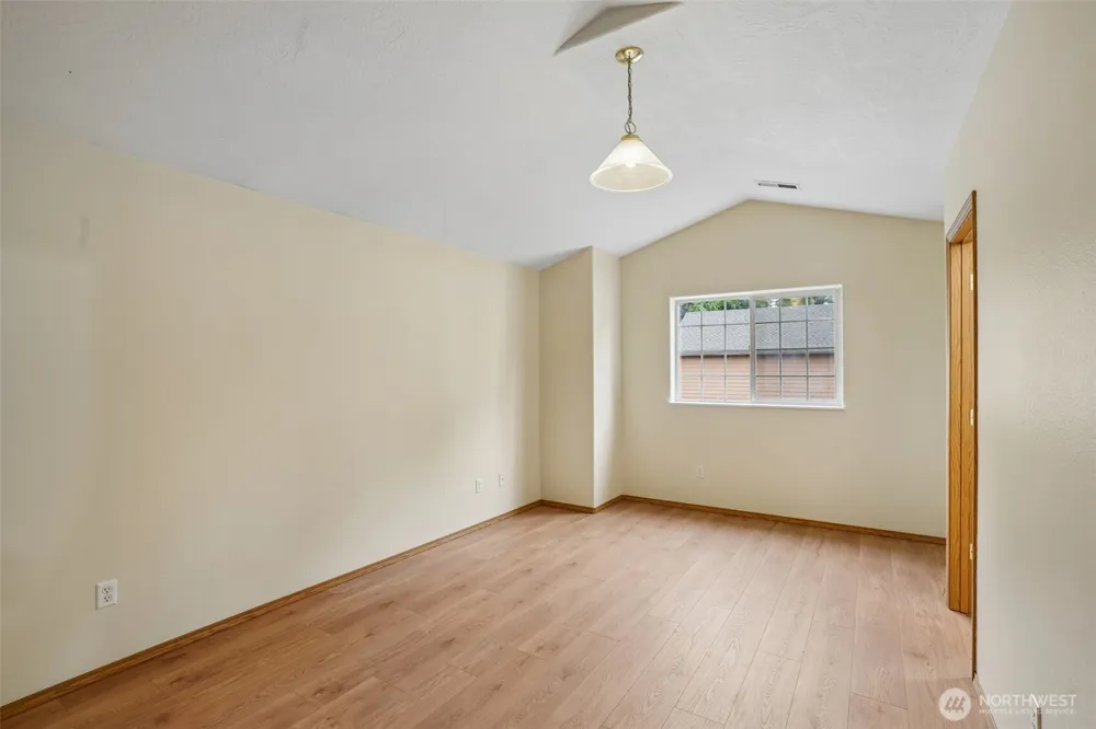 2219 NE 137th Court Vancouver, WA 98684