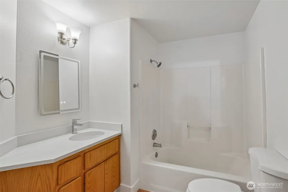 2219 NE 137th Court Vancouver, WA 98684