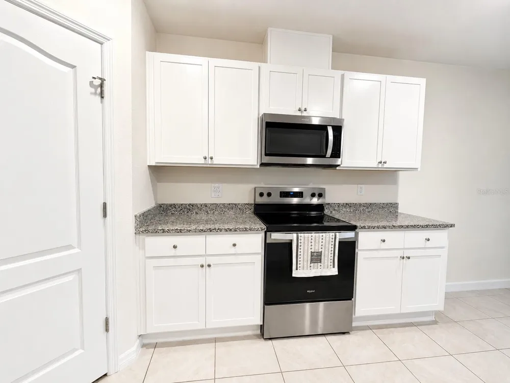 1117 GRIFFON AVENUE Lake Alfred, FL 33850