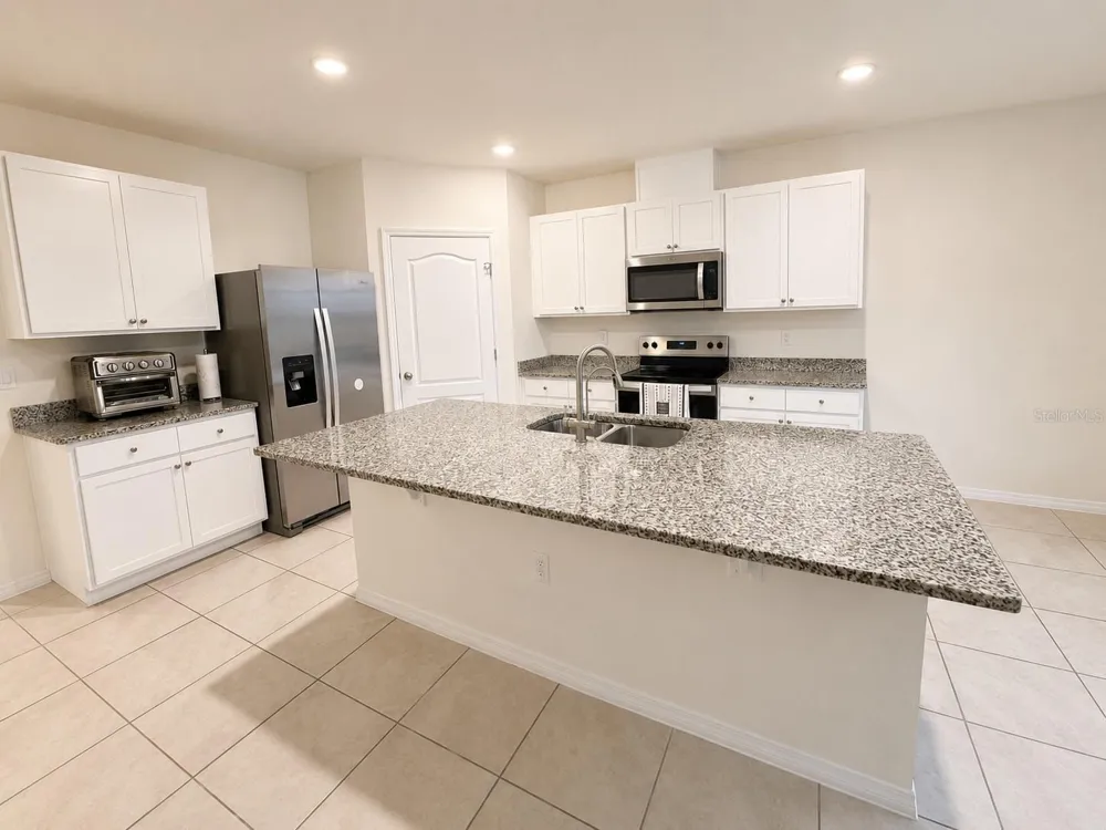1117 GRIFFON AVENUE Lake Alfred, FL 33850