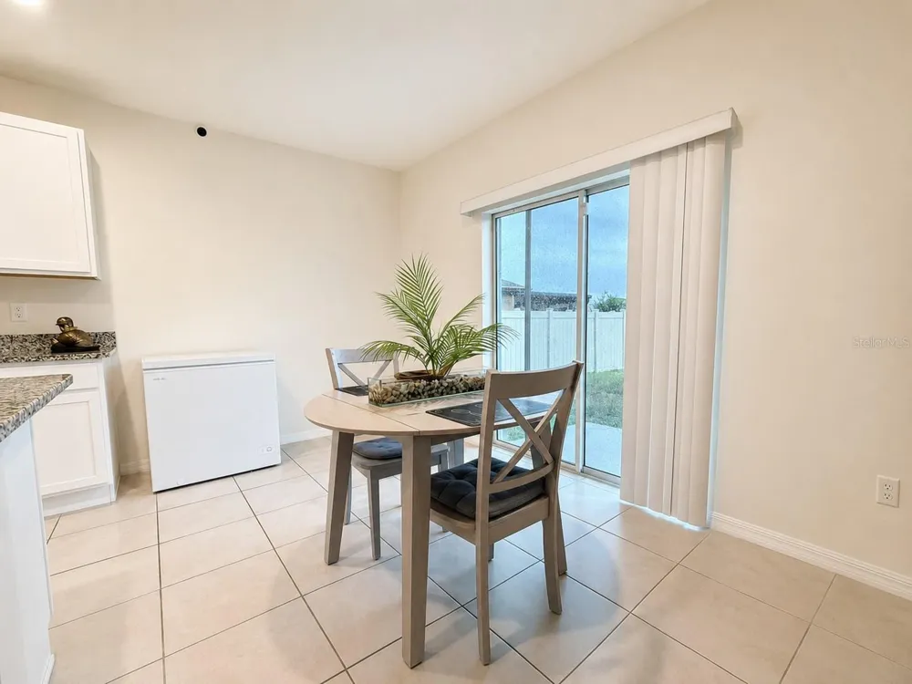 1117 GRIFFON AVENUE Lake Alfred, FL 33850