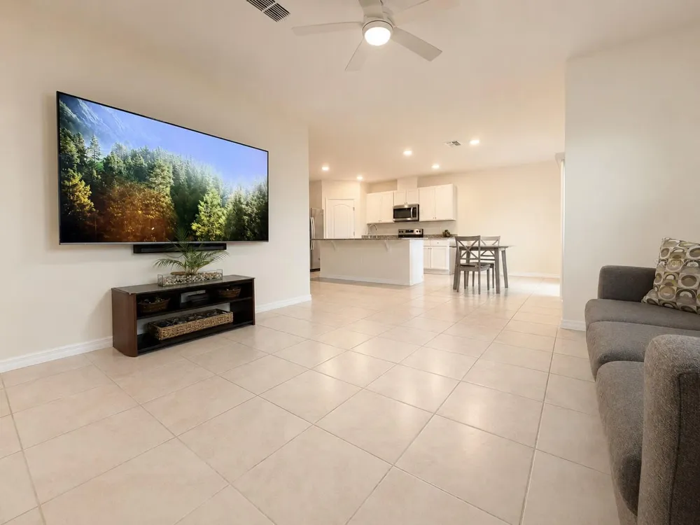1117 GRIFFON AVENUE Lake Alfred, FL 33850