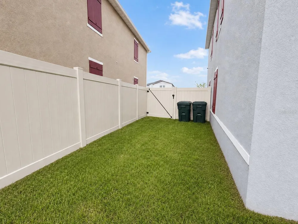 1117 GRIFFON AVENUE Lake Alfred, FL 33850