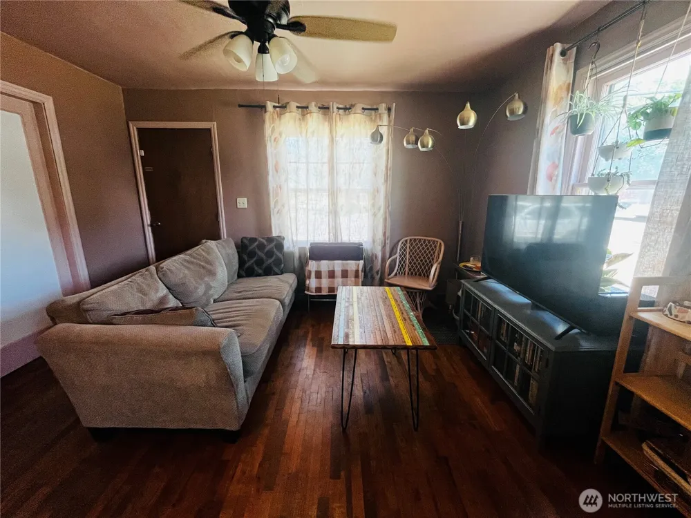 714 E Tietan Walla Walla, WA 99362