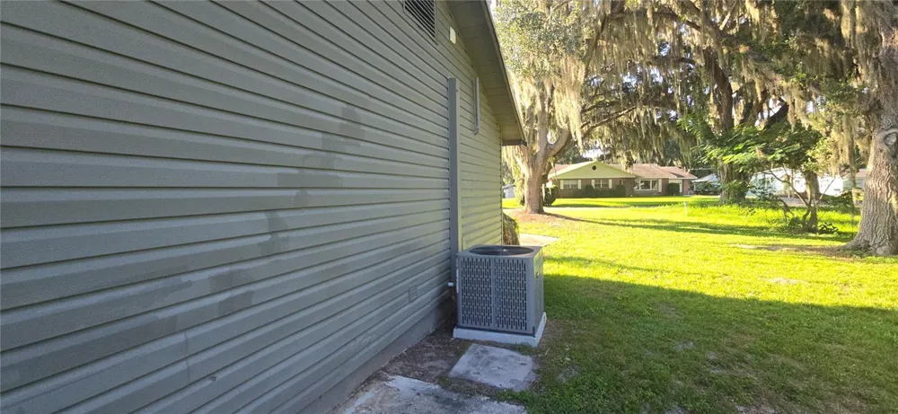 318 CHESNEY BLVD Frostproof, FL 33843
