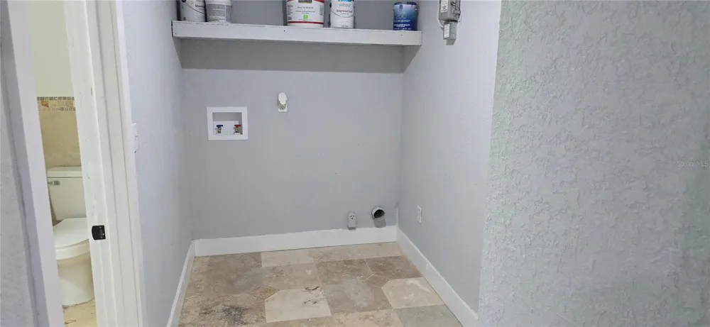318 CHESNEY BLVD Frostproof, FL 33843