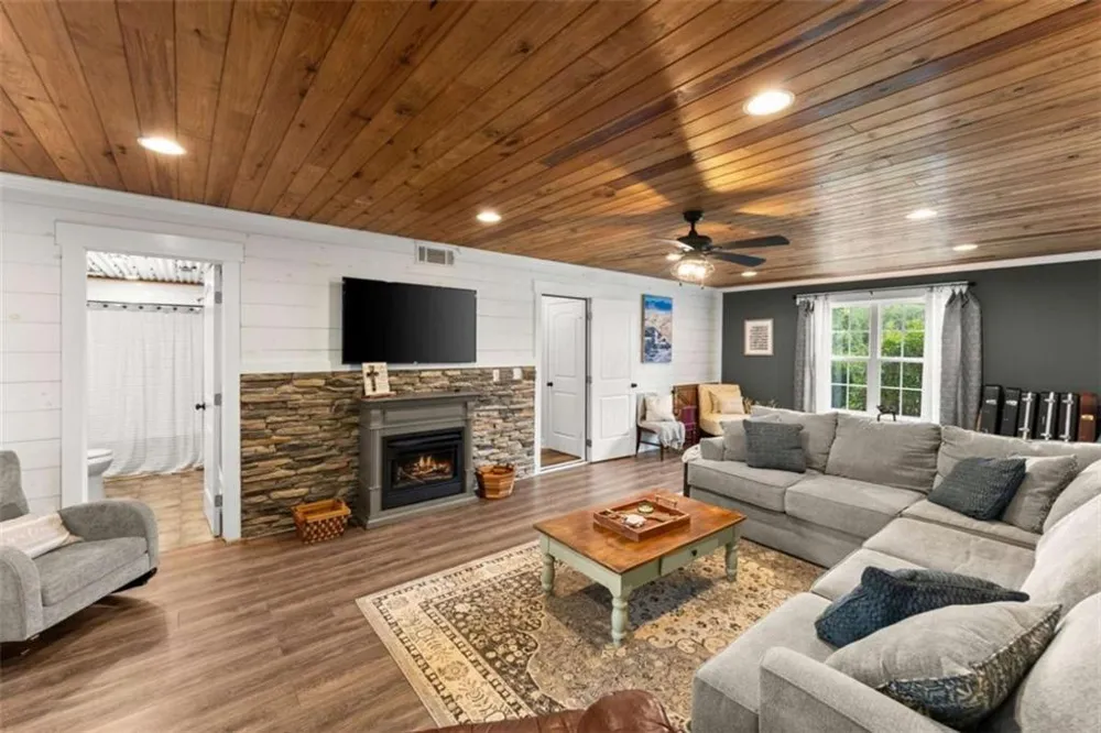 8834 Shallow Creek Trail Clermont, GA 30527