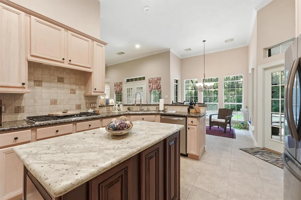 29910 Commons Superior Drive Huffman, TX 77336