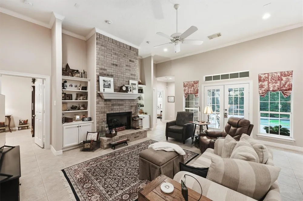 29910 Commons Superior Drive Huffman, TX 77336