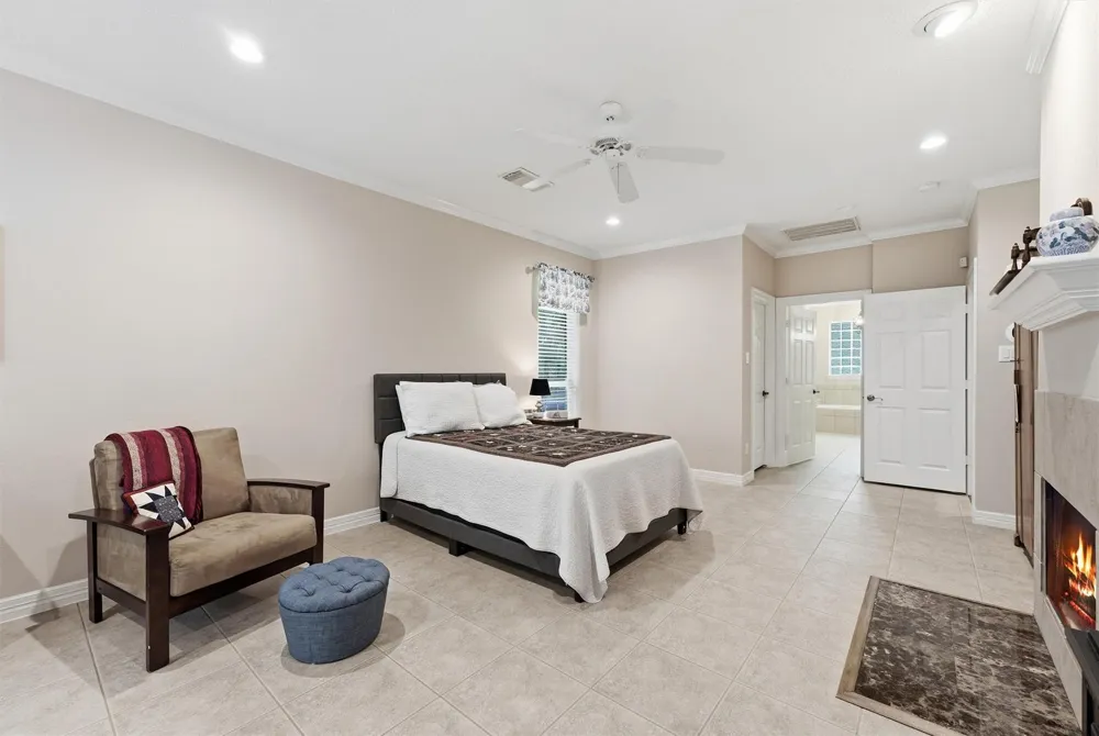 29910 Commons Superior Drive Huffman, TX 77336