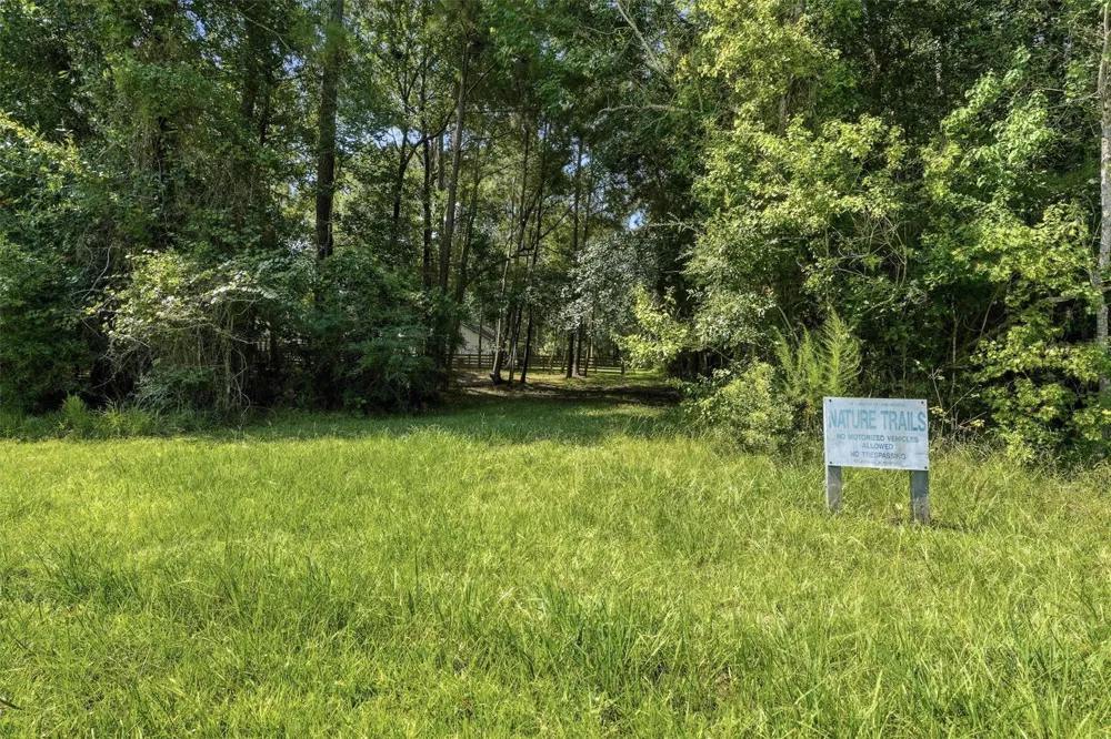 29910 Commons Superior Drive Huffman, TX 77336