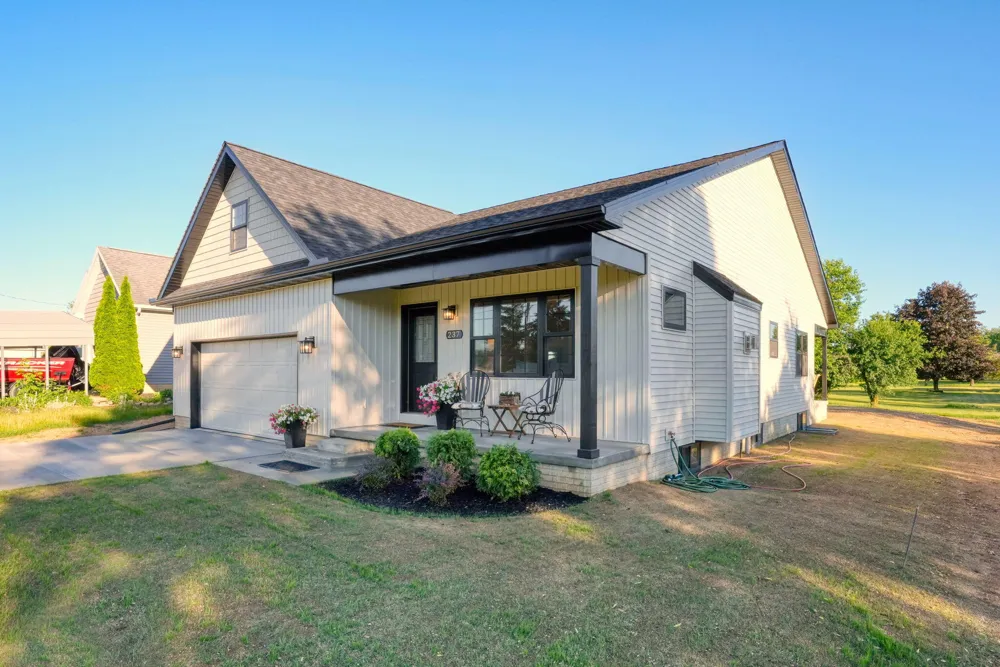 237 Ambler Drive Brooklyn, MI 49230