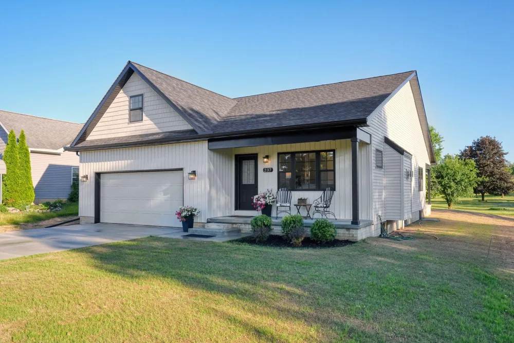 237 Ambler Drive Brooklyn, MI 49230