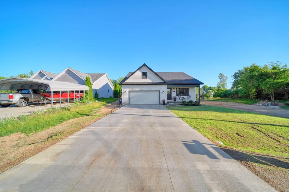 237 Ambler Drive Brooklyn, MI 49230