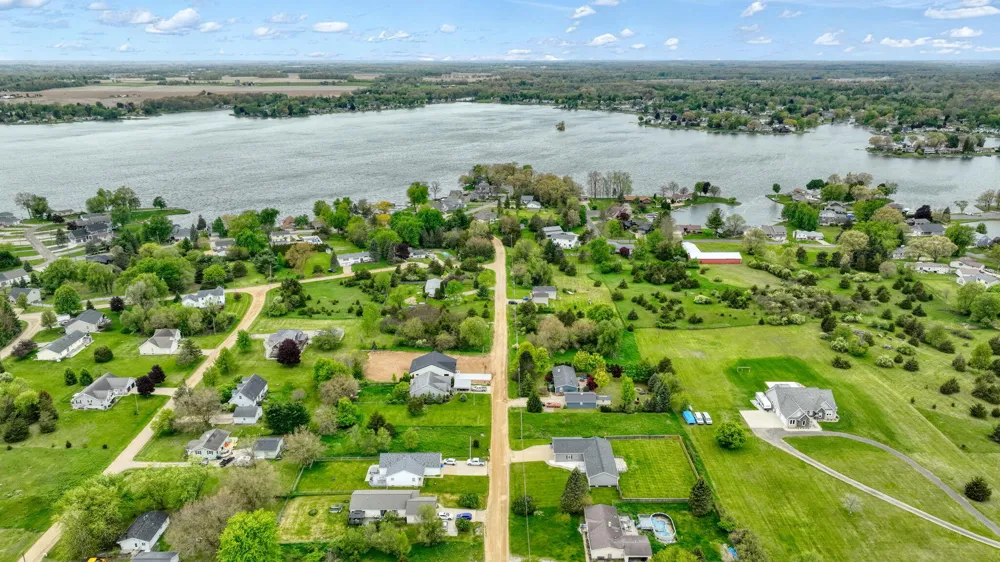 237 Ambler Drive Brooklyn, MI 49230