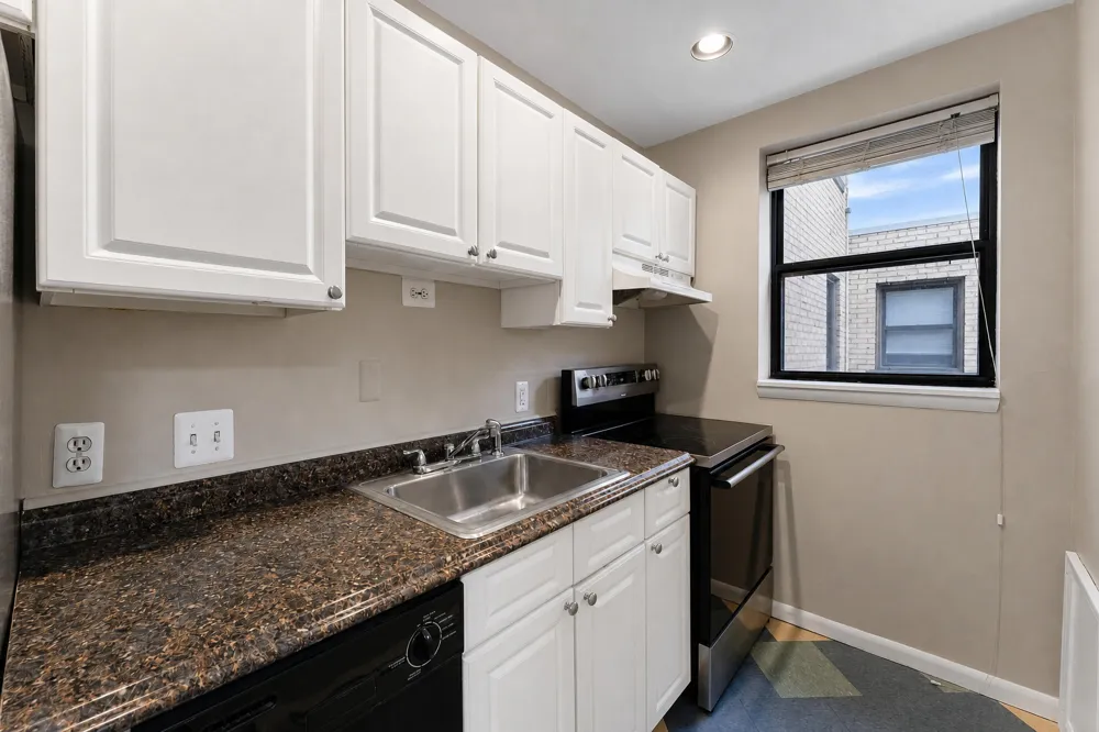 120 Seward Avenue #Unit 201 Detroit, MI 48202