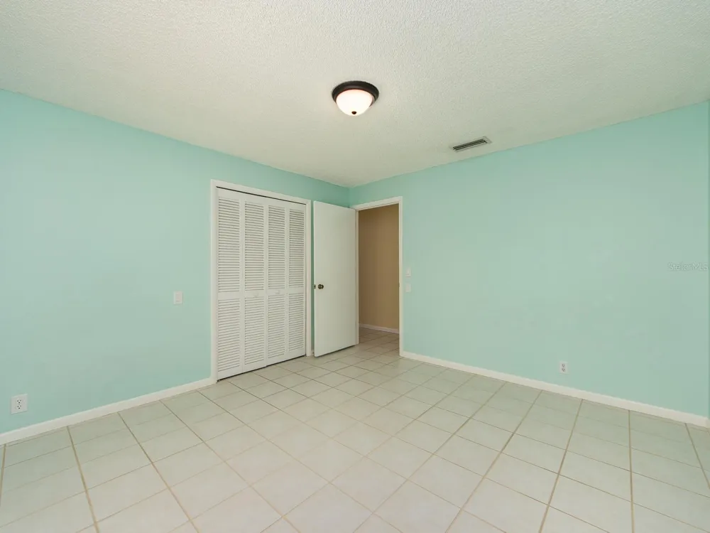 1612 MIDNIGHT PASS WAY Clearwater, FL 33765