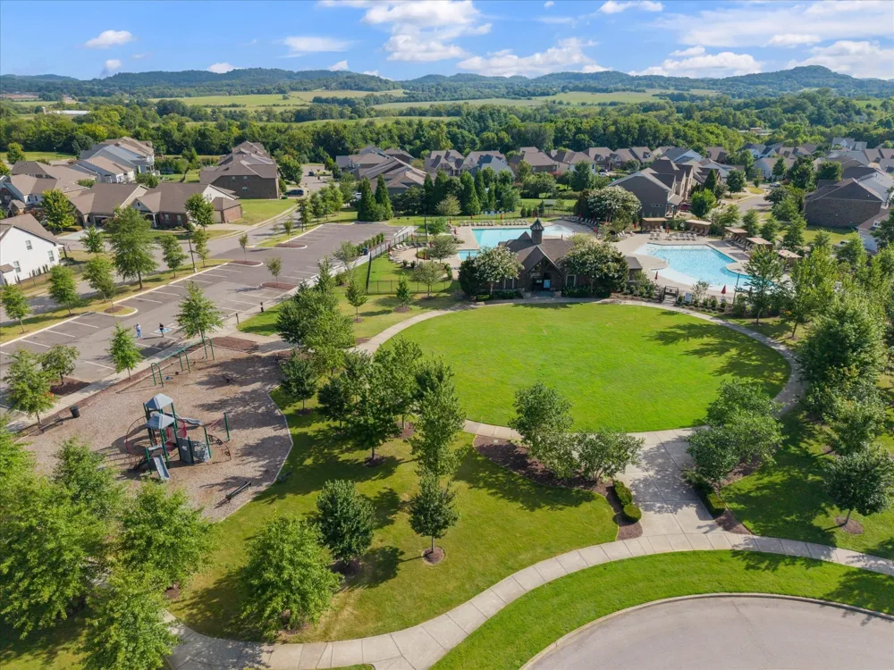 3008 Sassafras Ln Thompsons Station, TN 37179