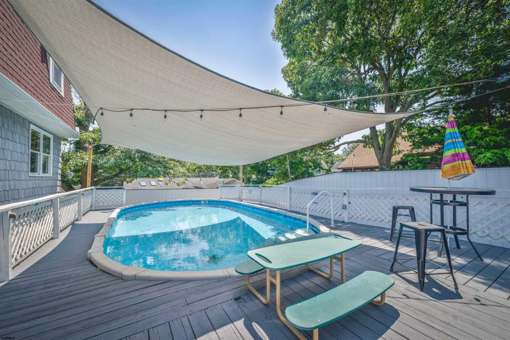 18 Pinewood Rd Road Cape May, NJ 08204