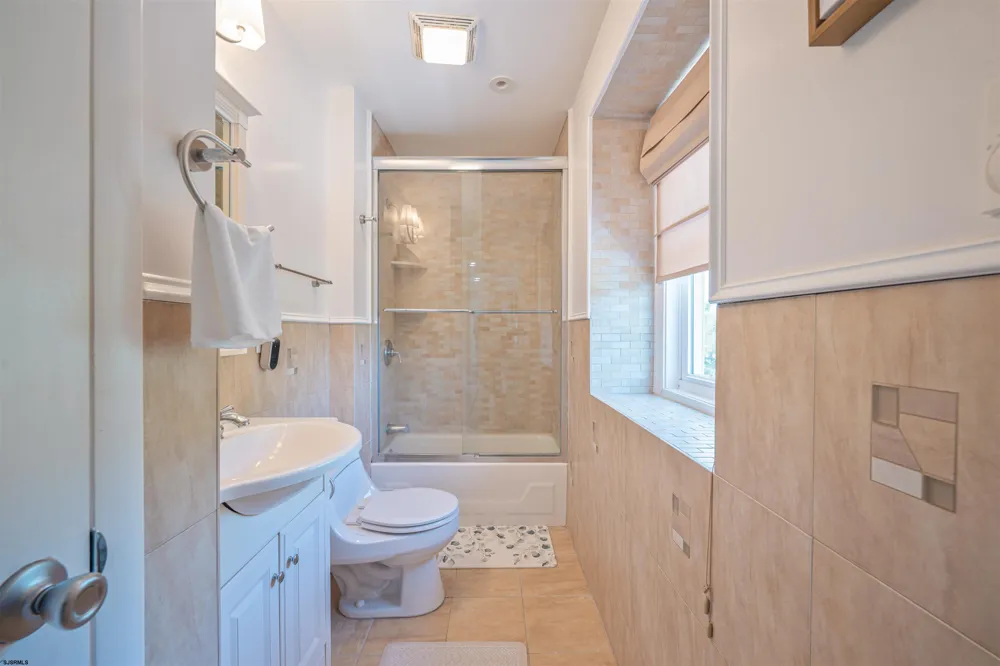 18 Pinewood Rd Road Cape May, NJ 08204